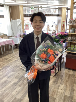 お花たちには厳しい季節