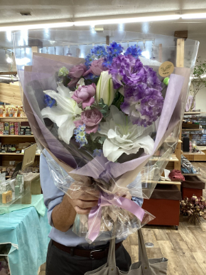 暑い夏でも元気いっぱいのゆり。