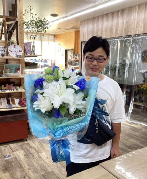 暑い夏でも元気いっぱいのゆり。