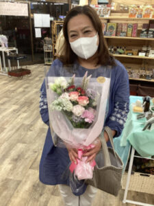 お花は元気に笑顔を