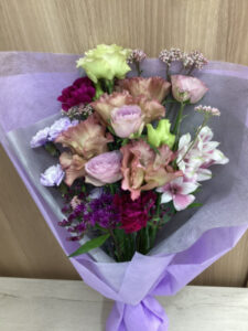 お花もだんだん秋色に