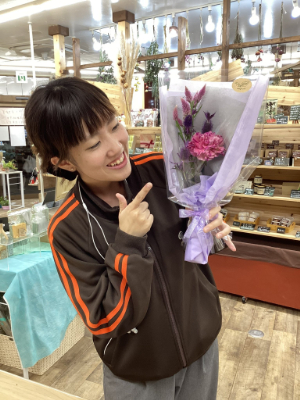 店内は冬の針葉樹の香りでいっぱい！