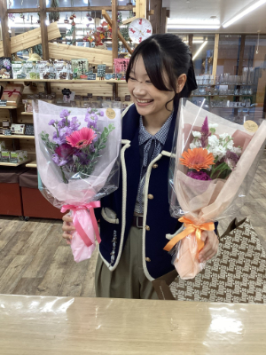 店内は冬の針葉樹の香りでいっぱい！